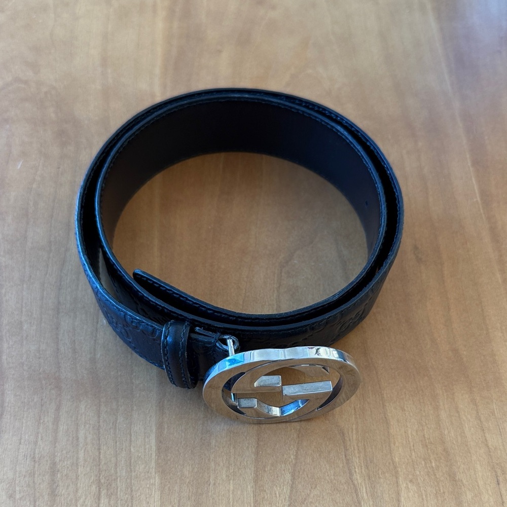 Gucci Black Leather Belt with Silver Buckle - Picture 2 of 4